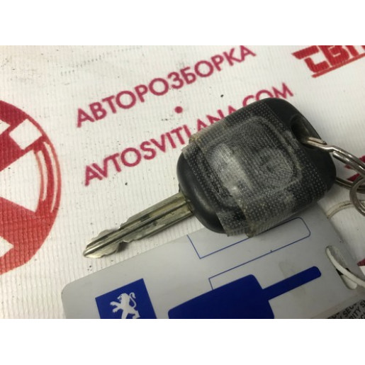Ключ замка зажигания Citroen Berlingo 2003-2008 73810587